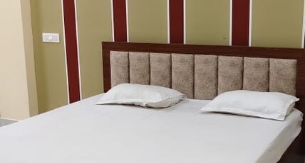 Hotel Surya Room Type - Deluxe Room with Air Conditioning