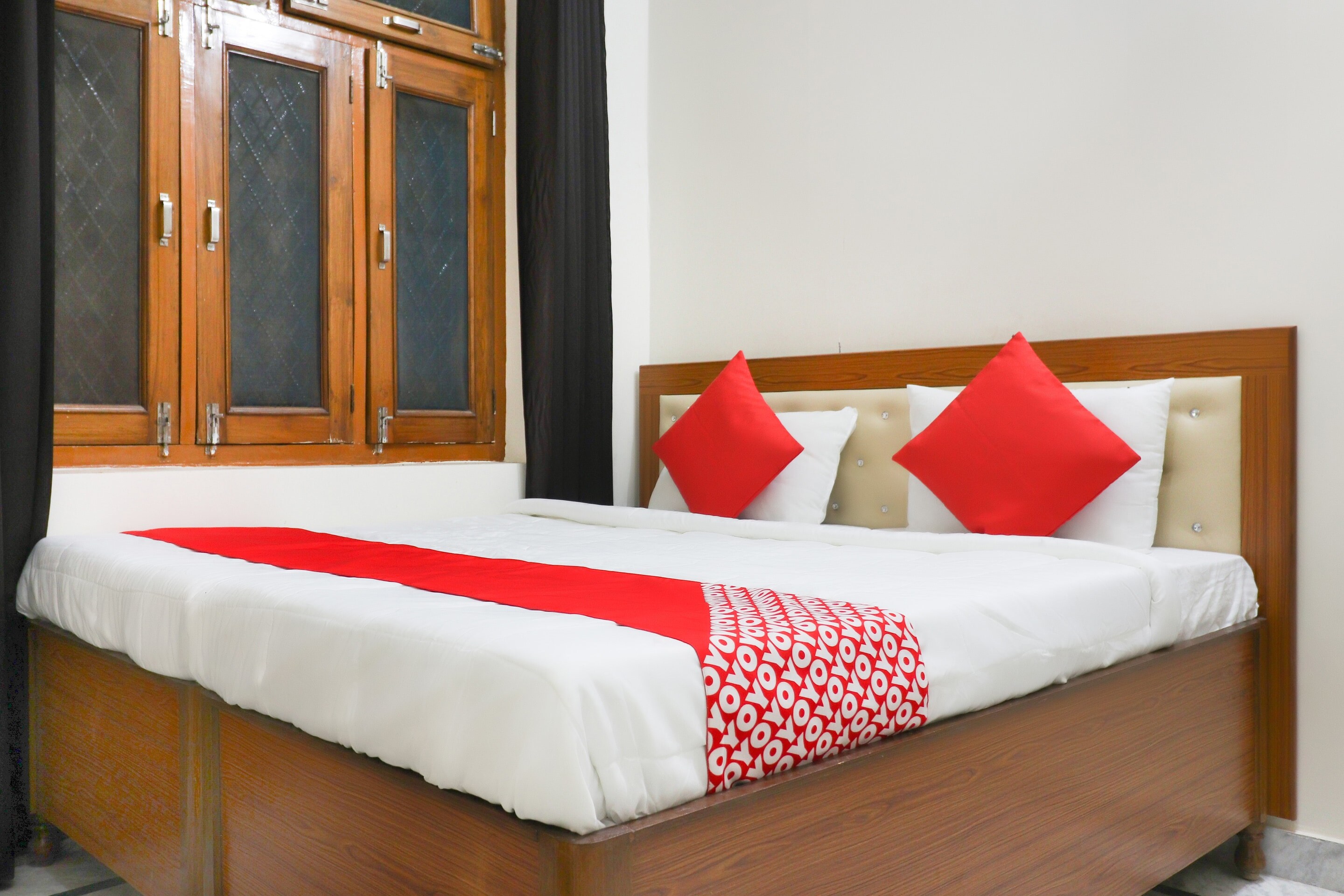 Hotel O Balaji Near JLM Inter College - Tap to explore photos