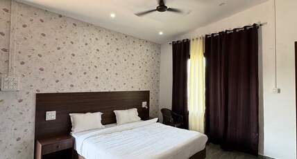 Lampost Boutique Hotel Room Type - Premium room with Balcony & Pool View Lampost Boutique Hotel Room Type - Premium room with Balcony & Pool View
