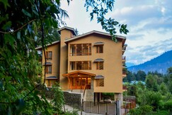 The White Hill Resort 