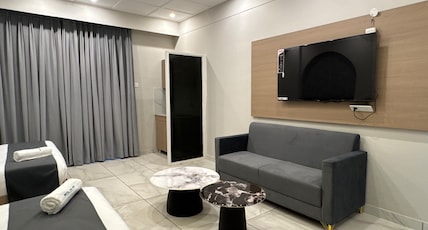 Hotel The Merc Room Type - Family Room with City View Hotel The Merc Room Type - Family Room with City View