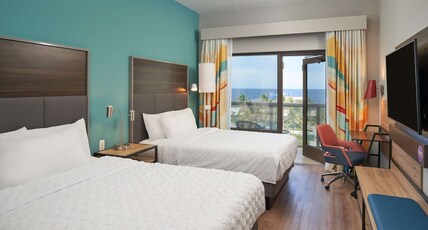 Tru By Hilton Pompano Beach Pier, FL Room Type - 2 QUEEN BEDS OCEAN VIEW