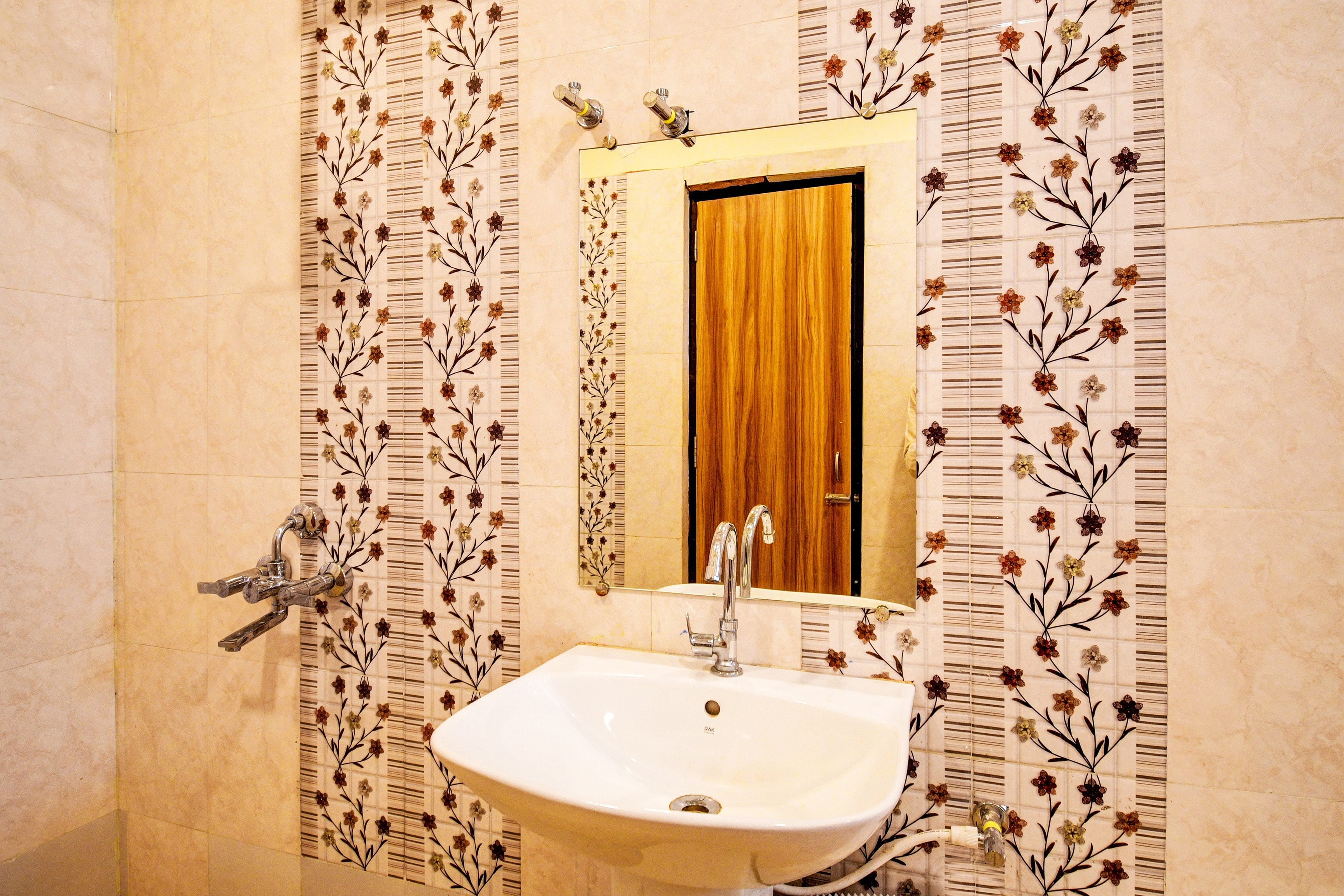 Palette - The Grand Aryans Hotel - Tap to explore photos