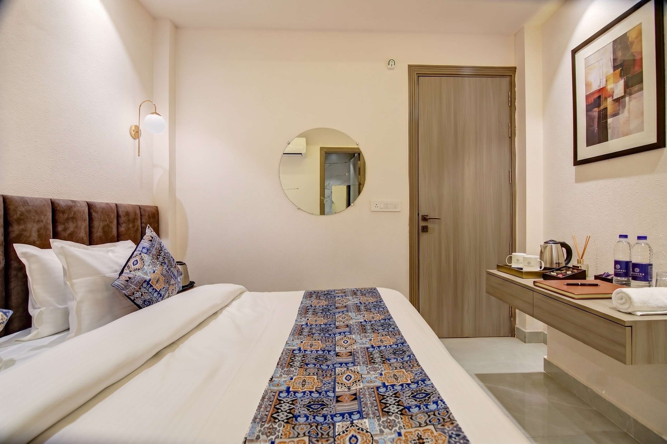 Golden Key- Adarsh Nagar Near Maxx & Fortis Hospital - Tap to explore photos