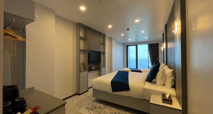 iCom Blue Sea View Room Type - Deluxe Triple Room with Balcony and Sea View iCom Blue Sea View Room Type - Deluxe Triple Room with Balcony and Sea View