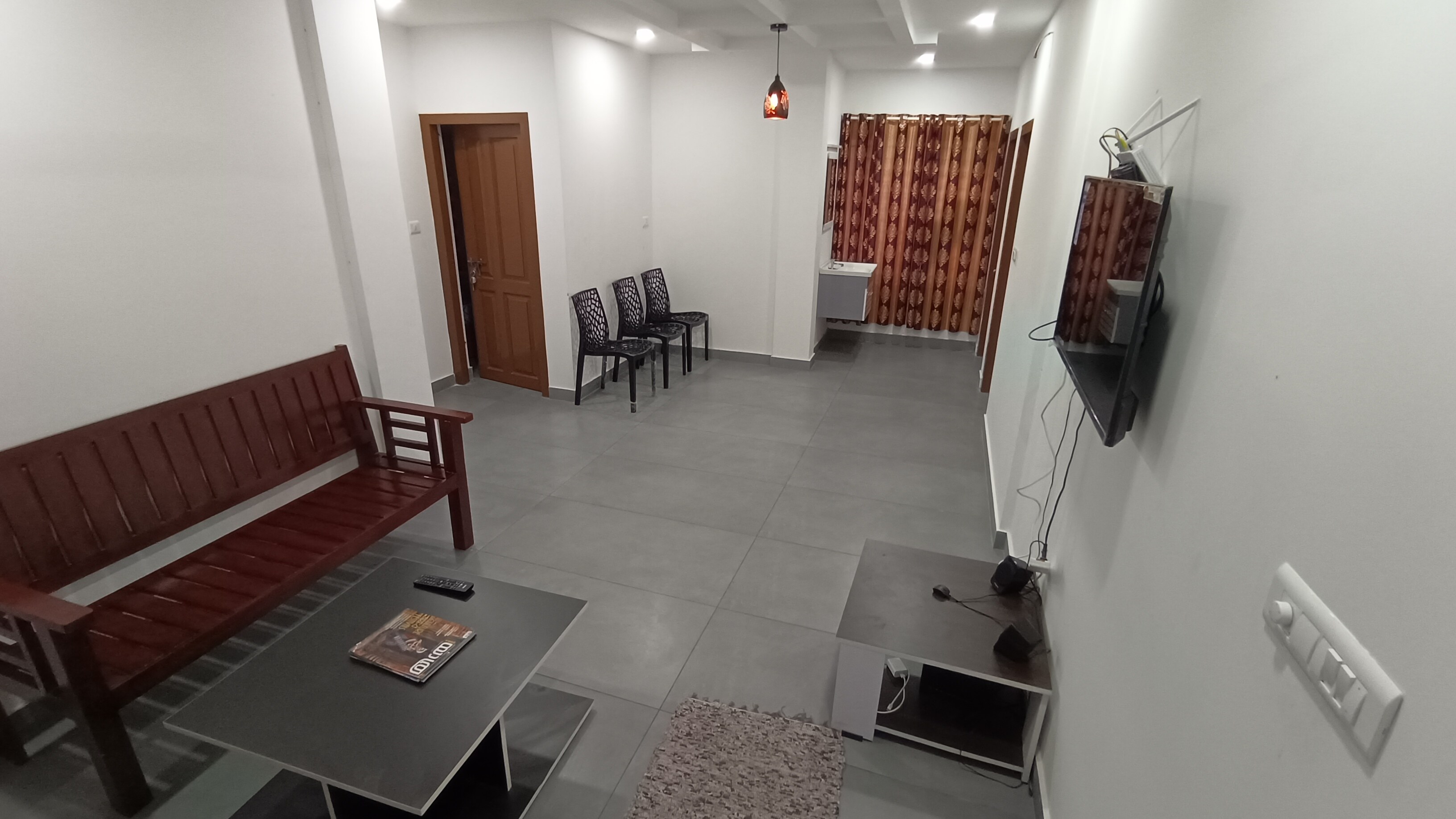 Airaa Rooms And Spa - Tap to explore photos