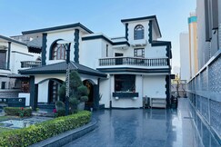 4bhk Villa Gurgaon private pool