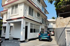 Merrat Regency - Rooms and 2BHK Apartment