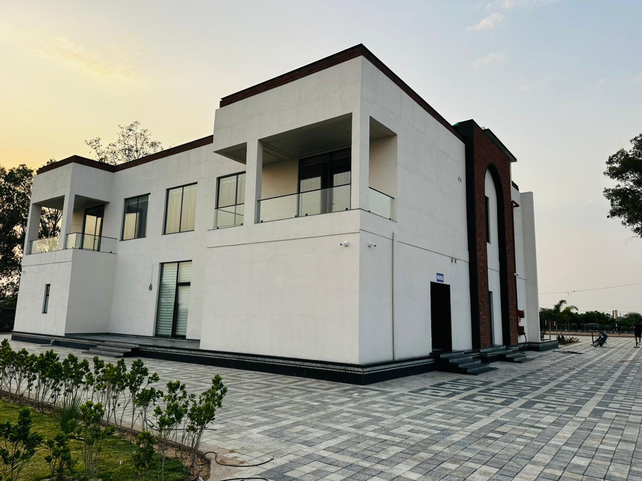 Hotel Virasat - Tap to explore photos