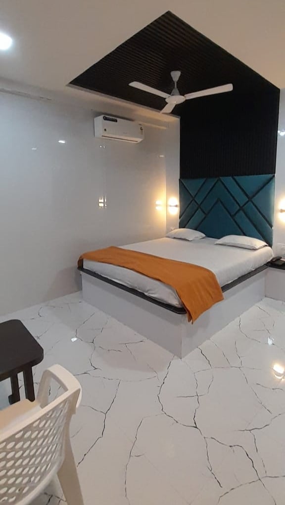 HOTEL PUSHPAK - Tap to explore photos