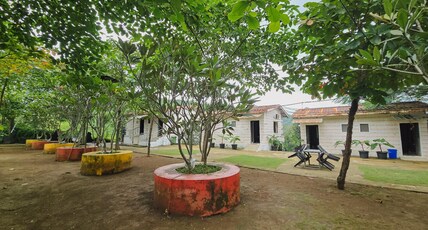 Green View Resort Room Type - Deluxe Cottage