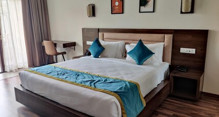Bindiga Peak Resorts Room Type - Peak Suites with Balcony