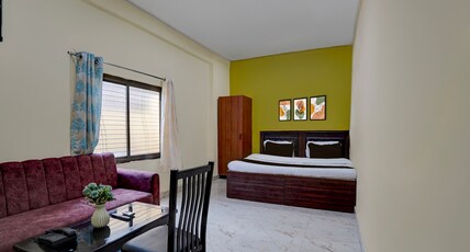 Super Hotel O Samne Ghat Room Type - Classic with Balcony