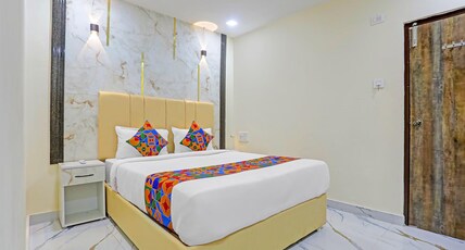 Hotel Sunrise Room Type - Deluxe Luxury Room