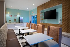 Holiday Inn Express & Suites Nassau, an IHG Hotel
