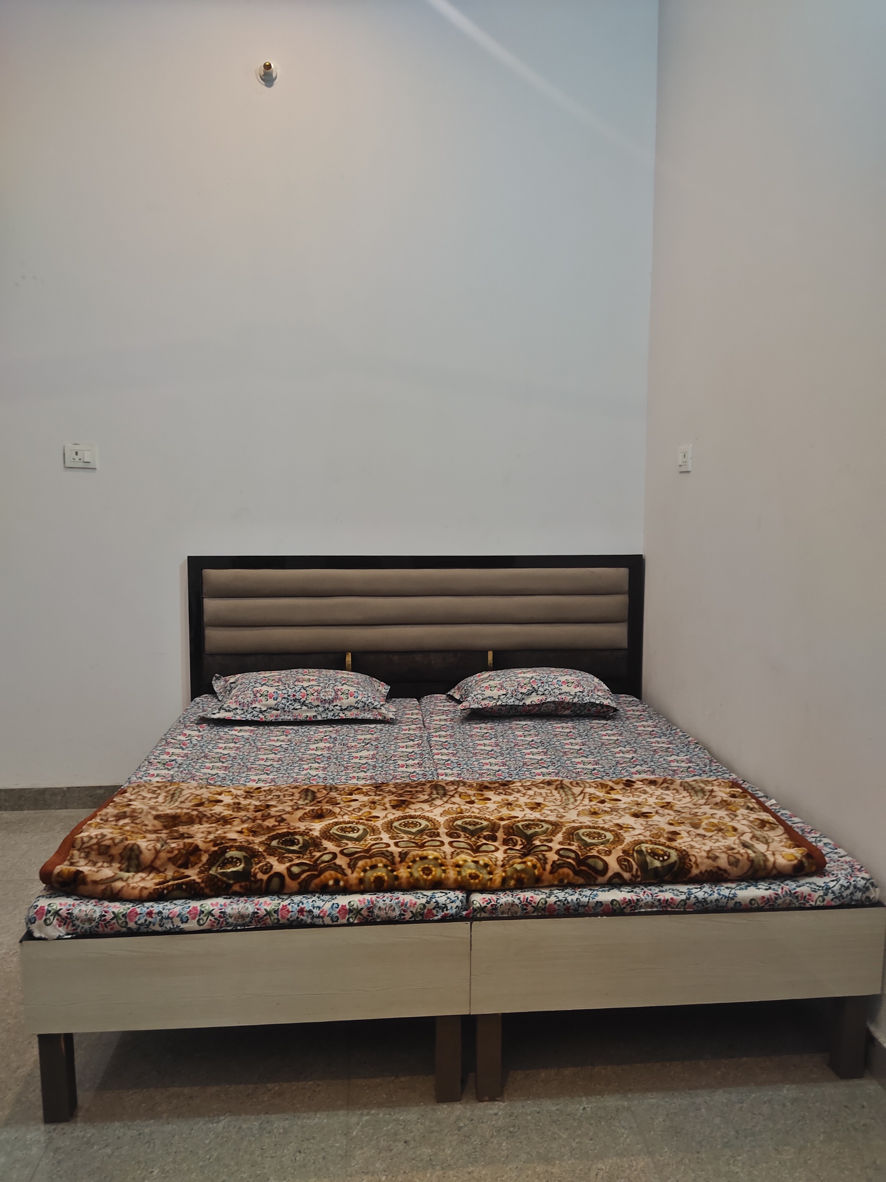 Rajdhani Guest house - Tap to explore photos