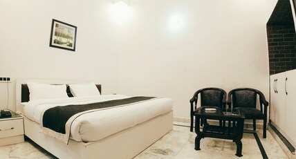 Corbett Orchid View Room Type - deluxe room