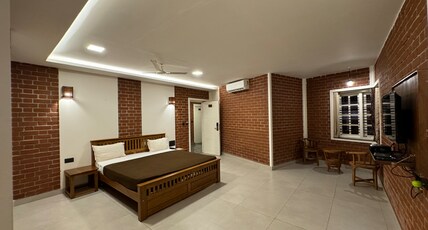 RED BRICKS INN Room Type - EXECUTIVE AC ROOMS