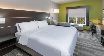 Holiday Inn Express & Suites PICAYUNE-STENNIS SPACE CNTR.  Room Type - 1 King Bed Standard Extra Floor Space