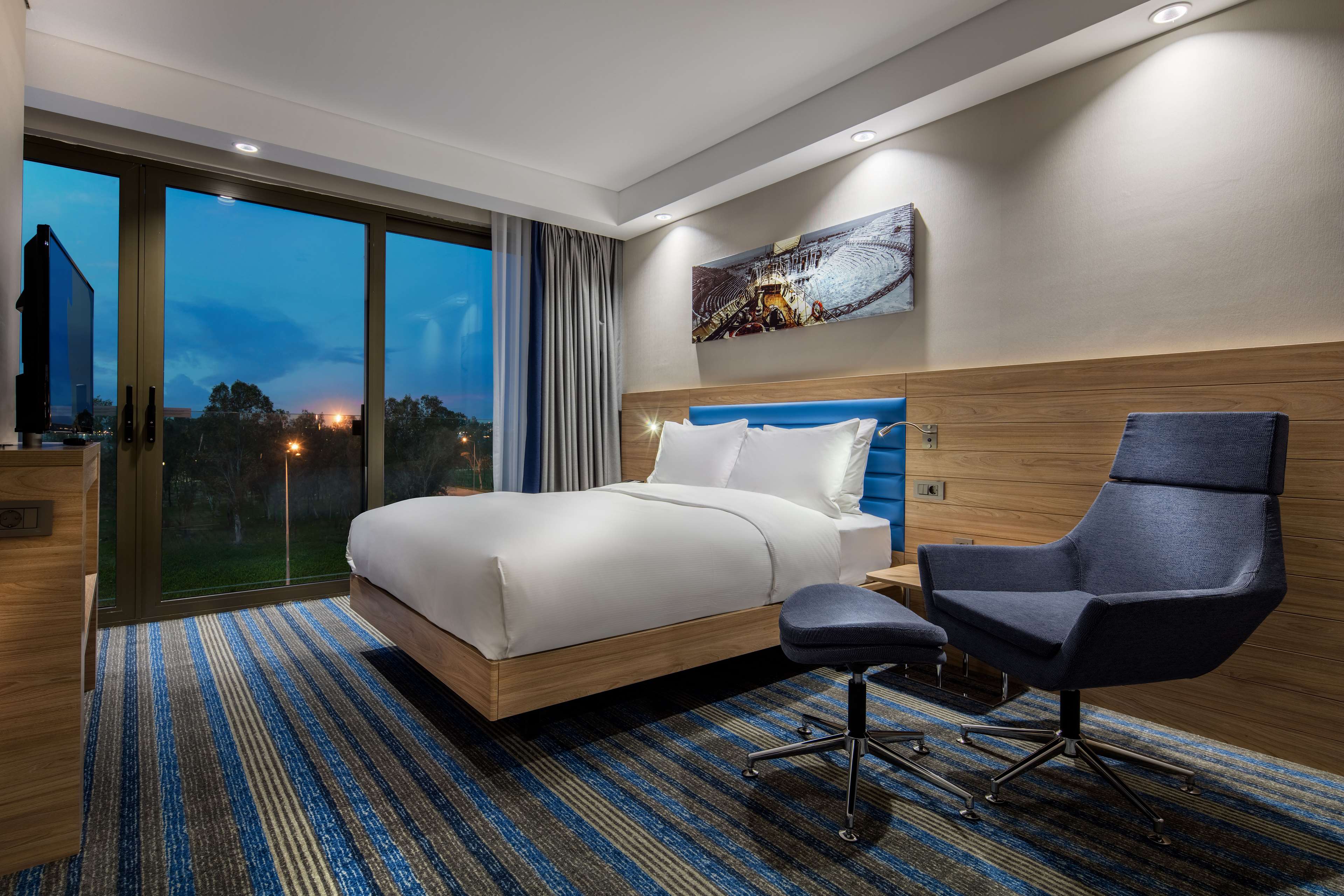 Hampton by Hilton Izmir Aliaga - Tap to explore photos