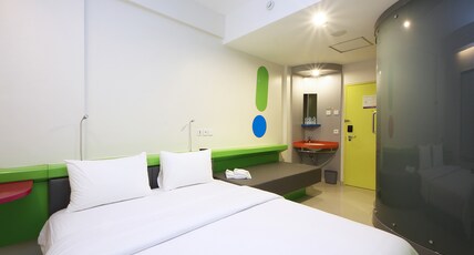 POP Hotel Kuta Beach Bali Room Type - Pop! Room with Breakfast