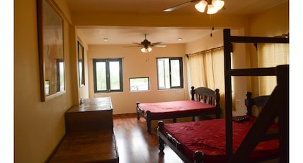 Muba's Machaan Room Type - AC Family Room 6 Beded