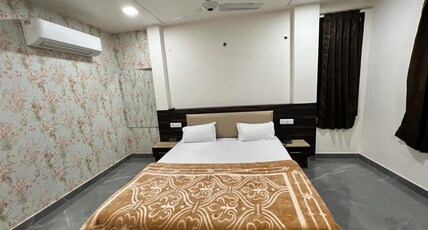 LA MONTEE BnB Room Type - KING ROOM