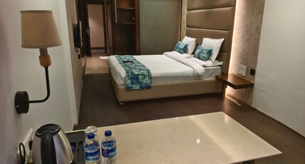 Hotel Dakshin Grandeur Room Type - Deluxe Rom