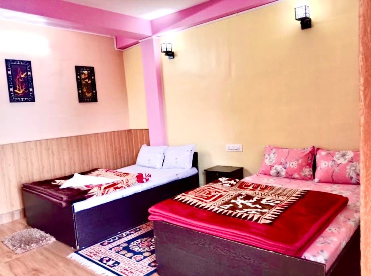 Tinchuley Himalayan Homestay - Tap to explore photos