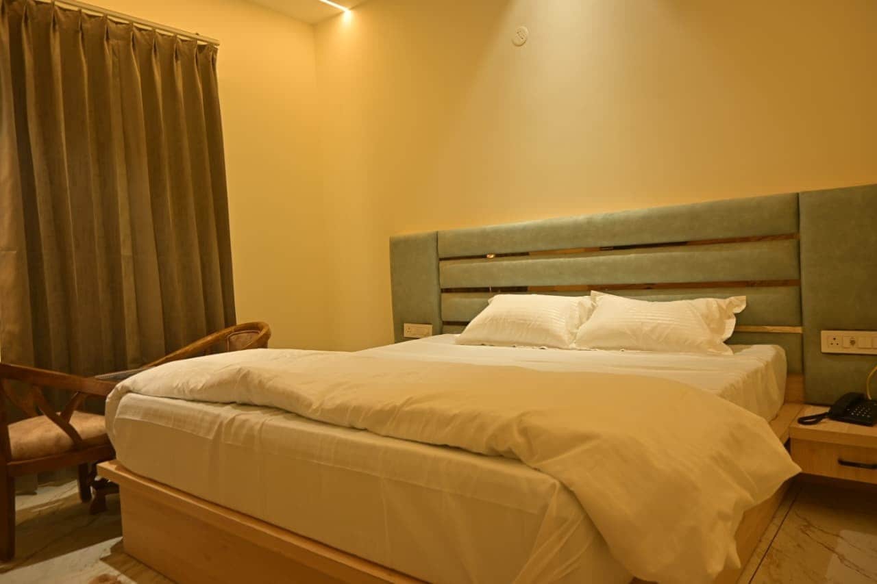 Shri shyam hotel - Tap to explore photos