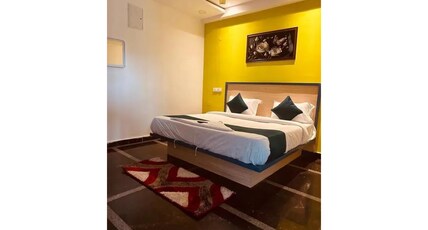 FabHotel Living Tree Suites Room Type - Deluxe Room