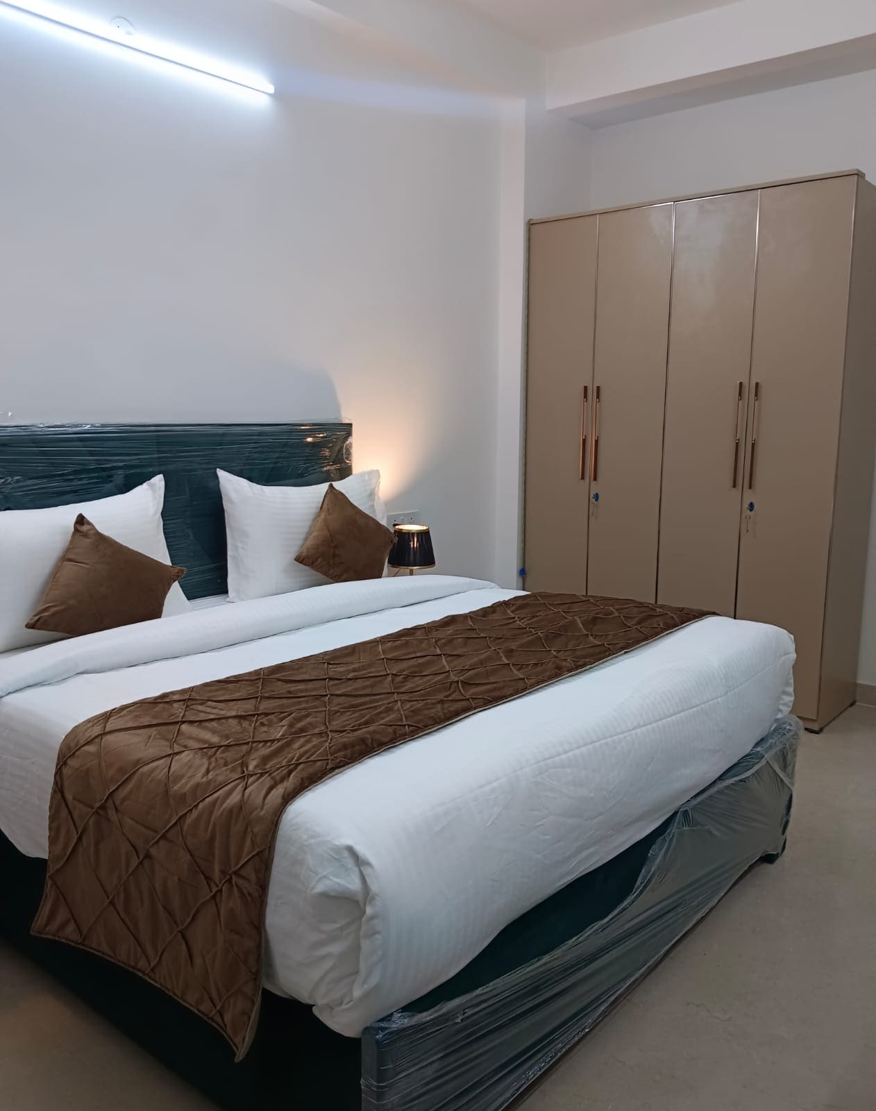 Yashobhoomi Suites - Tap to explore photos