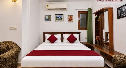 Hotel Hauz Khas Inn Room Type - Standard Room with Balcony Hotel Hauz Khas Inn Room Type - Standard Room with Balcony