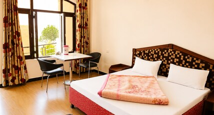 Hotel Hill Top Forest Palace Room Type - Premium Room