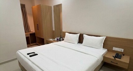 O'NEST PEARL Room Type - Deluxe Room AC