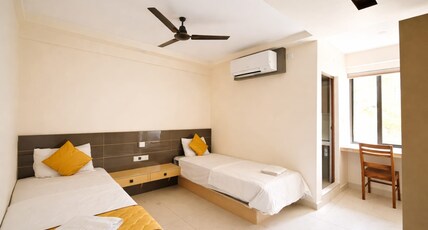 Tara Inn Room Type - Delux room With Twin Bed