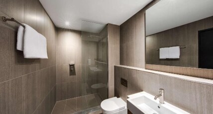 Vibe Hotel North Sydney Room Type - Deluxe Room King with Sofa Bed