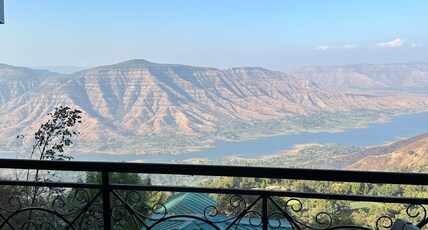 Krishna Valley Resort Room Type - AC Super Deluxe Non Lake View Family Room