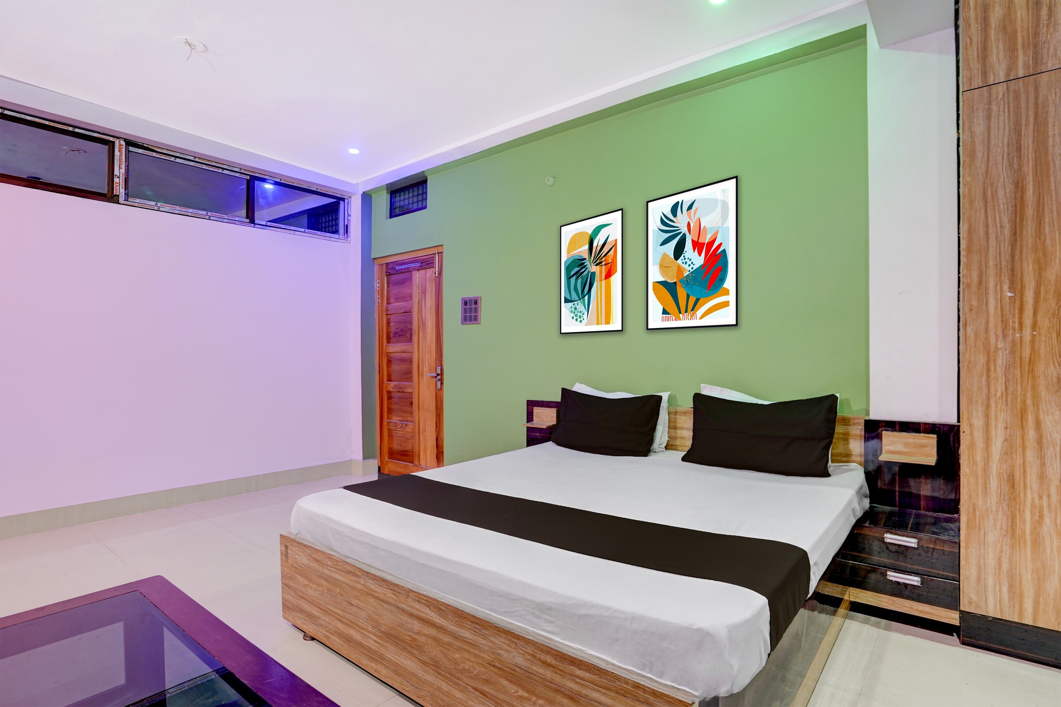 Hotel O shreyansh - Tap to explore photos