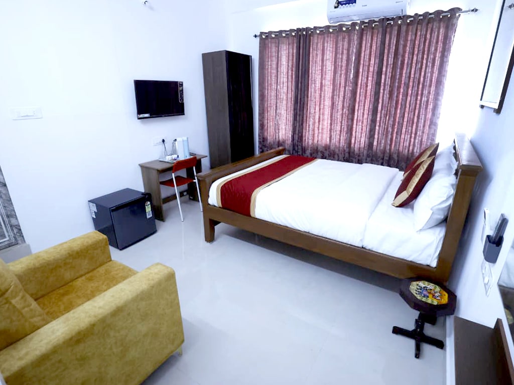 La Bendicion - Tap to explore photos