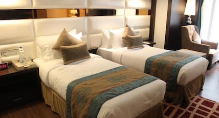 BEST WESTERN Summerlea Room Type - 2 Single Beds, Non-Smoking, Superior Room, Flat Screen Television, Mini Bar, Coffee And Tea Maker, H BEST WESTERN Summerlea Room Type - 2 Single Beds, Non-Smoking, Superior Room, Flat Screen Television, Mini Bar, Coffee And Tea Maker, H
