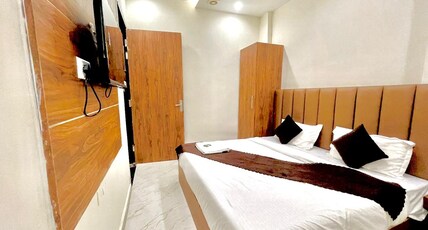 RoseWood Near Golden Temple Room Type - Deluxe Ropom