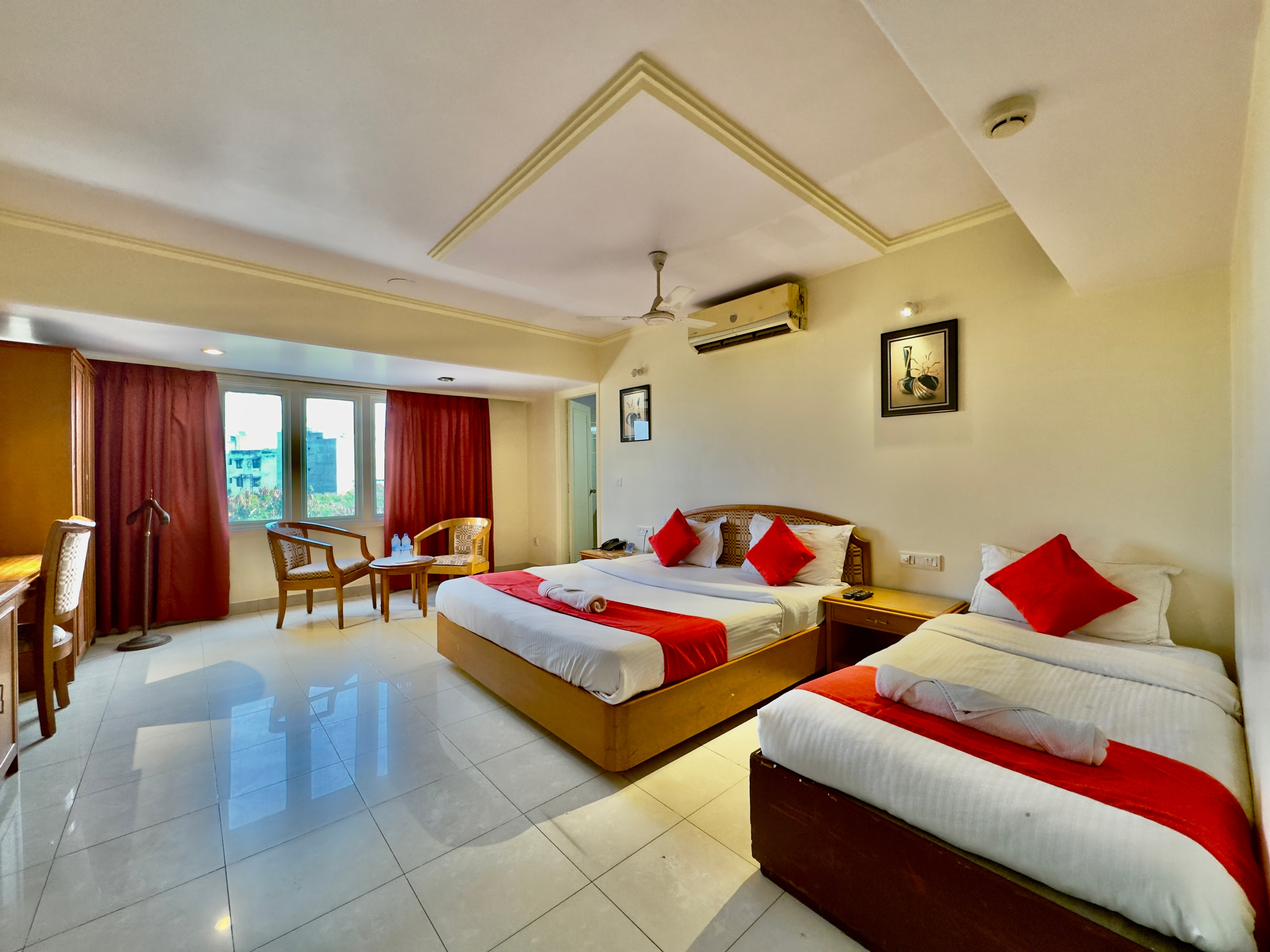 Hotel Kanchandeep - Tap to explore photos