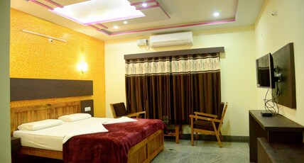 HOTEL SOUPARNIKA BOARDING AND LODGING Room Type - Deluxe Room