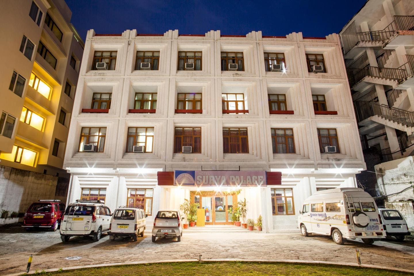 Hotel Surya Palace - Tap to explore photos