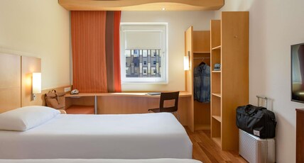 IBIS STUTTGART AIRPORT MESSE Room Type - STANDARD ROOM WITH TWIN BEDS