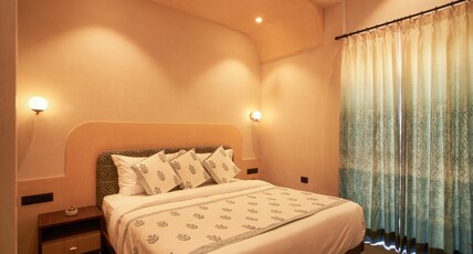 Niwasa Boutique Room Type - Suite with Living Room and Private Balcony