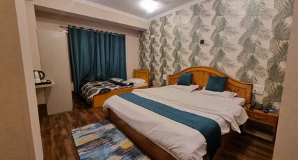 Hotel Poshimall Room Type - Super Deluxe Room Heating Blanket