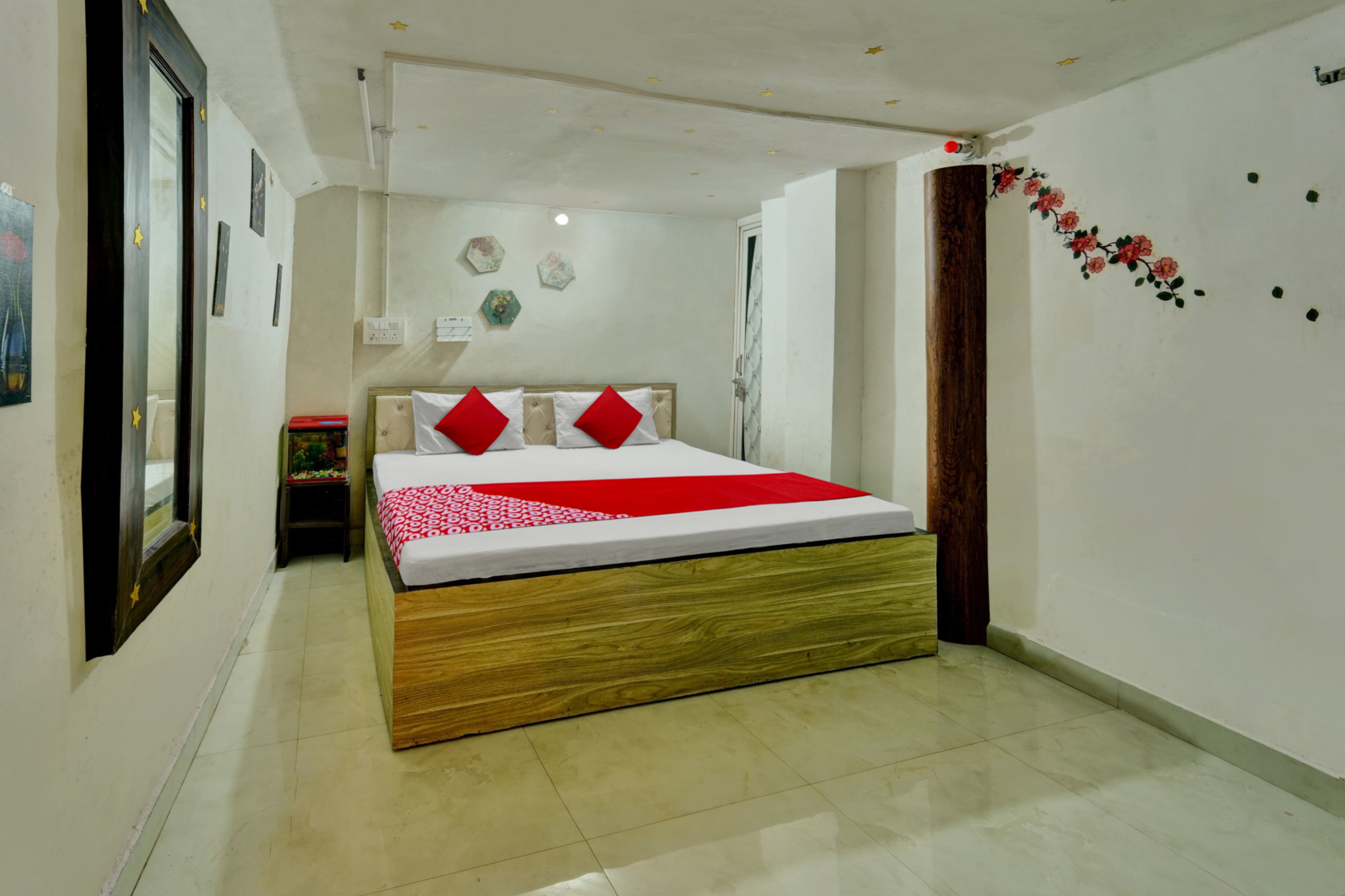 Hotel O Vaishali Garden - Tap to explore photos