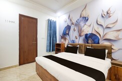 Address of Hotel O Shiv Shankar